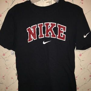 Men’s Maroon Nike shirt